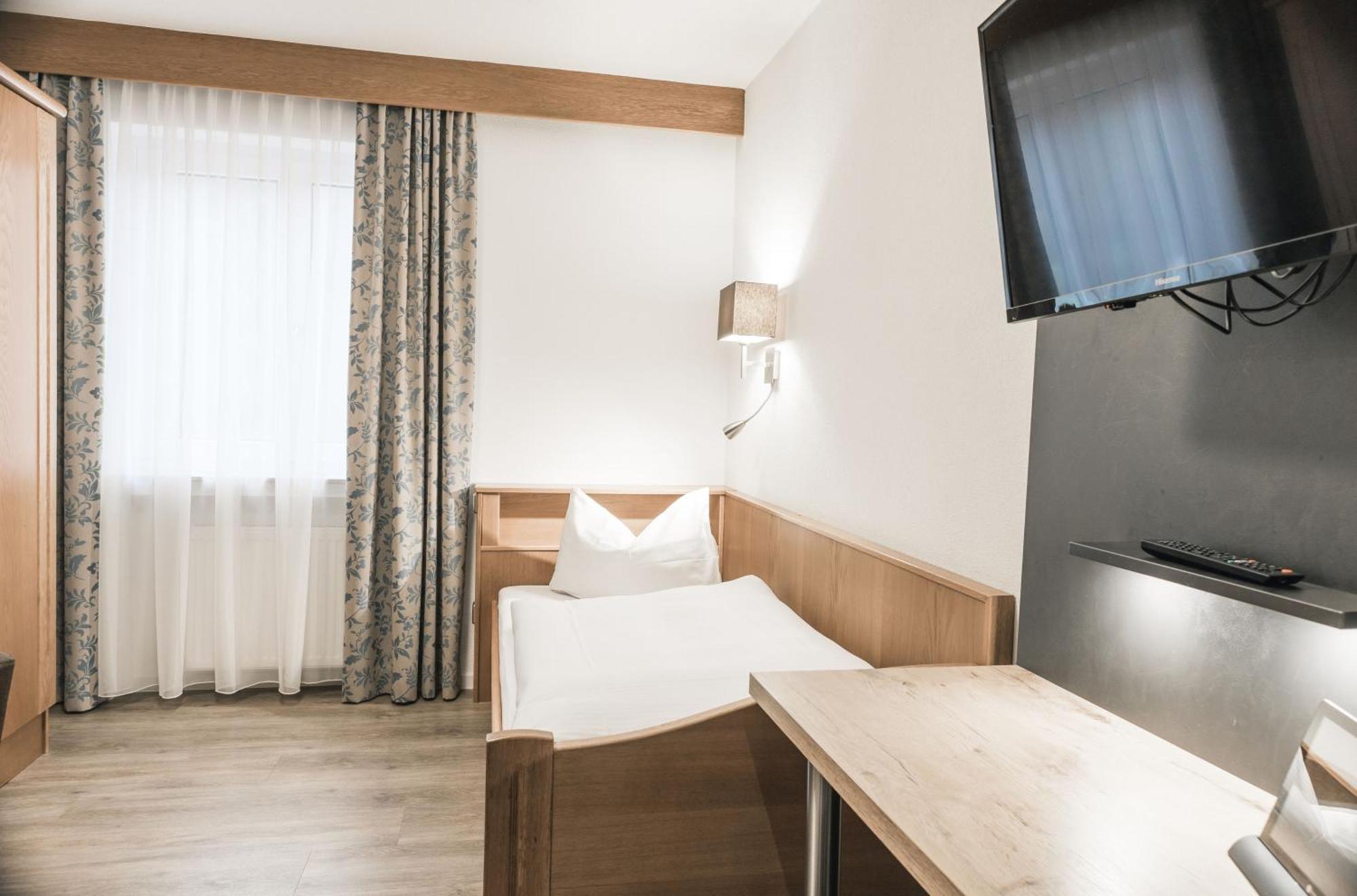 Landhotel Waldeck Fremdingen Екстер'єр фото